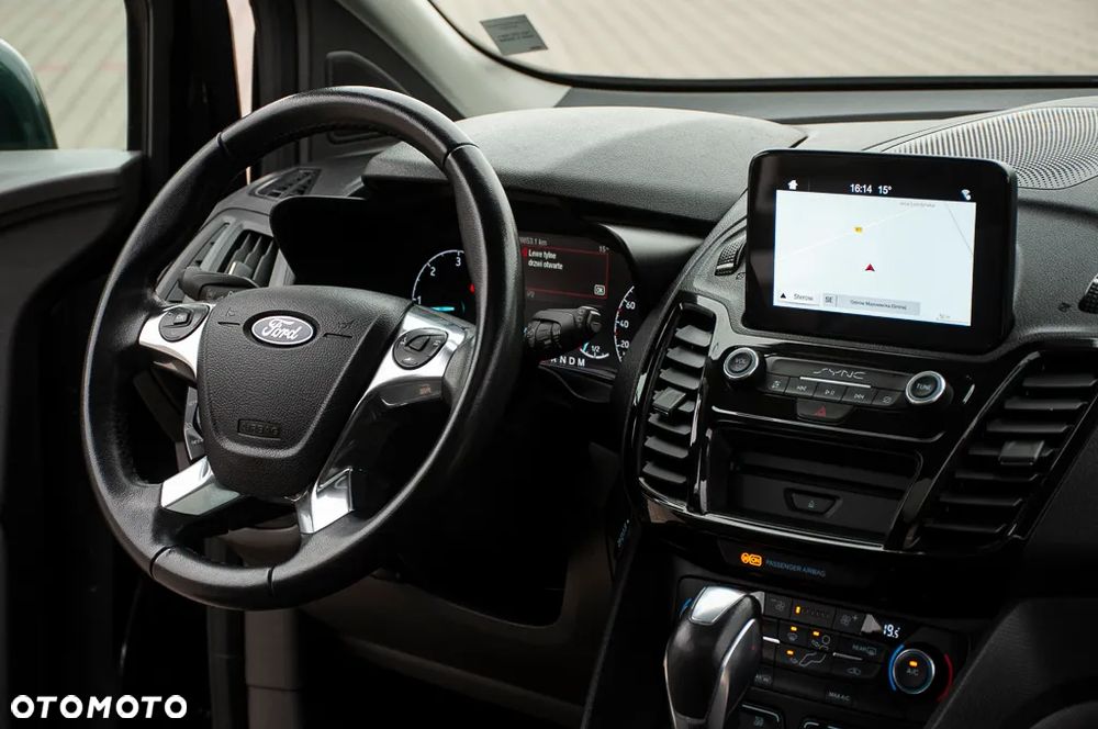 Ford Tourneo Connect Grand - 17