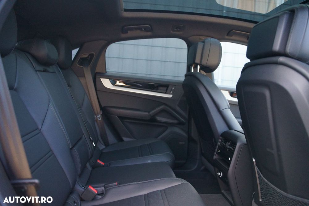 Porsche Cayenne Coupe E-Hybrid Tiptronic S - 11