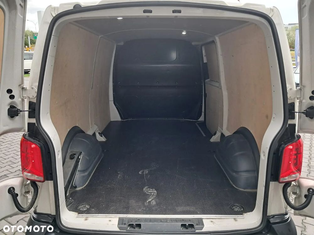 Volkswagen Transporter - 17