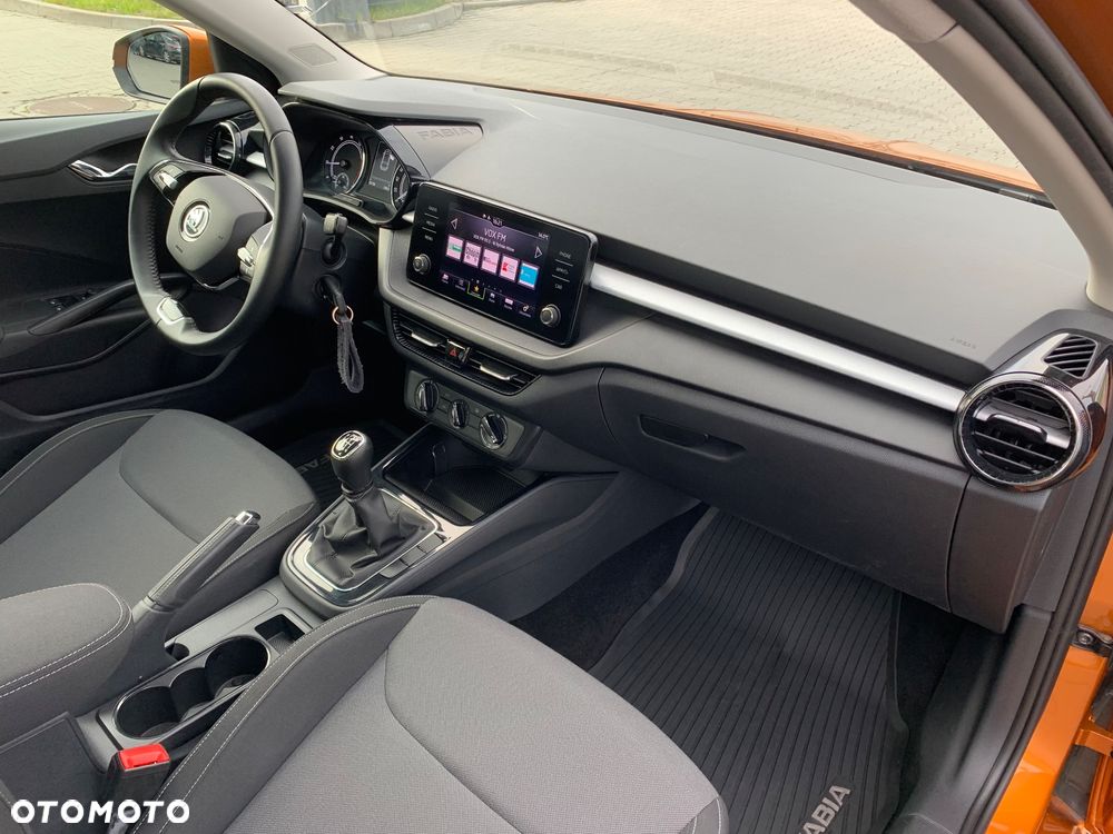 Skoda Fabia 1.0 TSI Ambition - 32