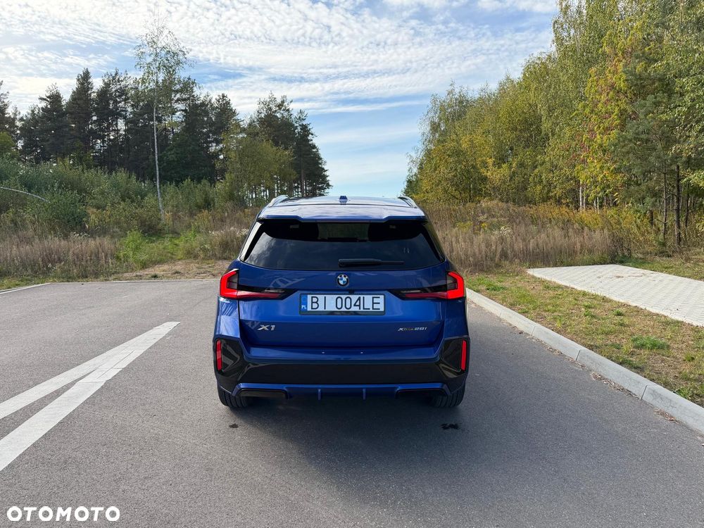 BMW X1 - 13