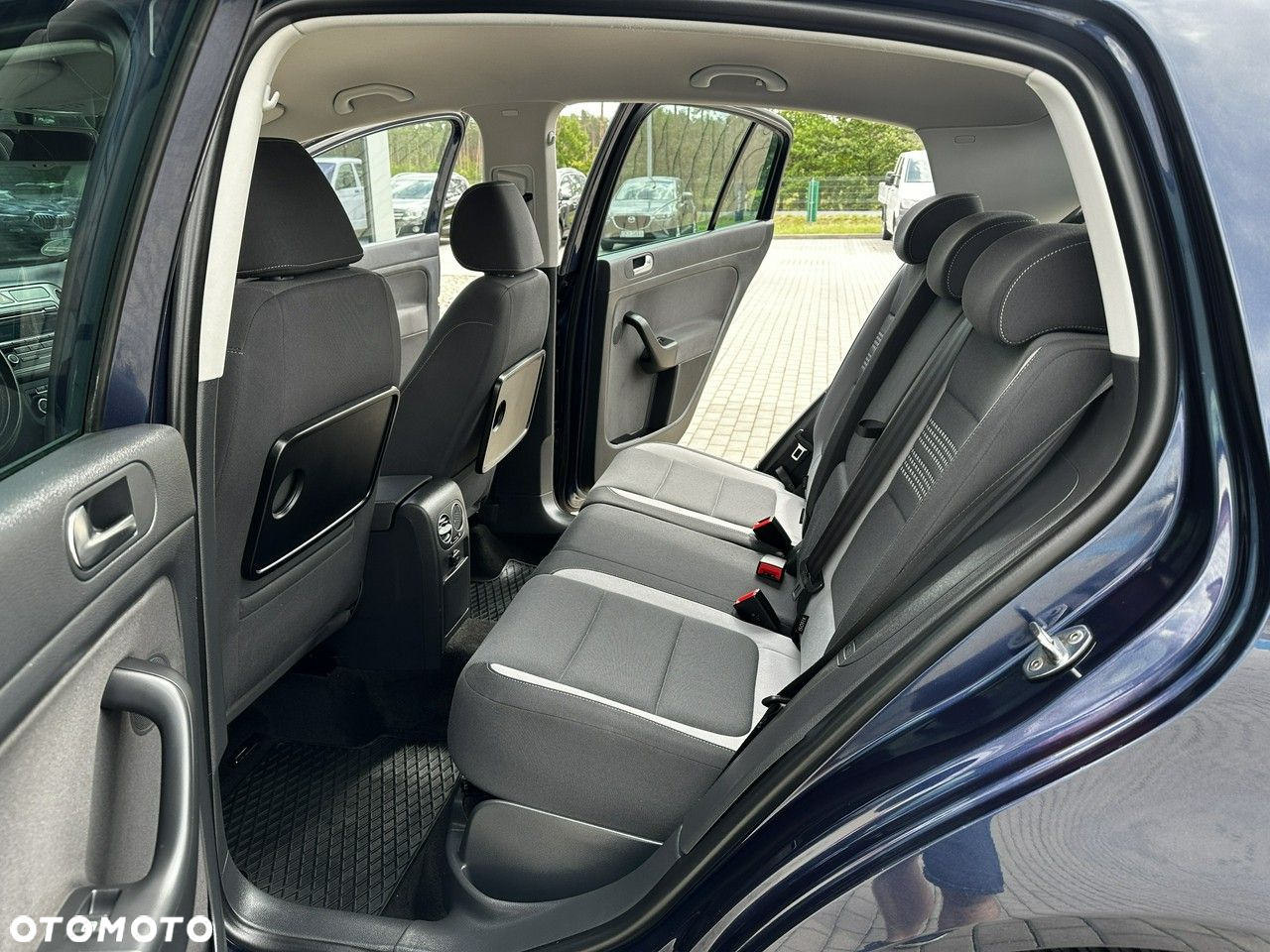 Volkswagen Golf Plus 2.0 TDI DPF Life - 12