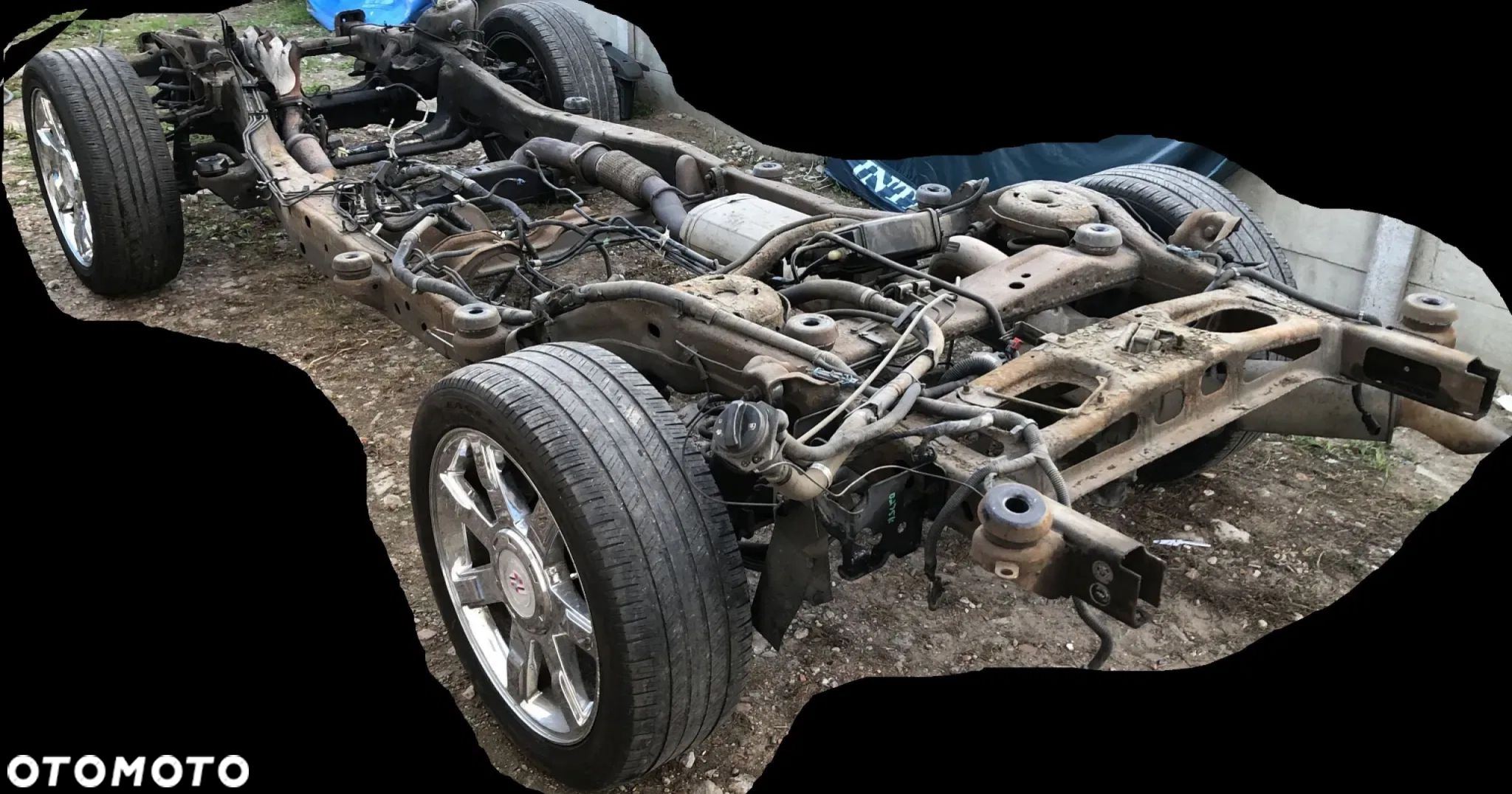 CADILLAC ESCALADE III 6,2 V8 2006-2014 RAMA NADWOZIA - 2