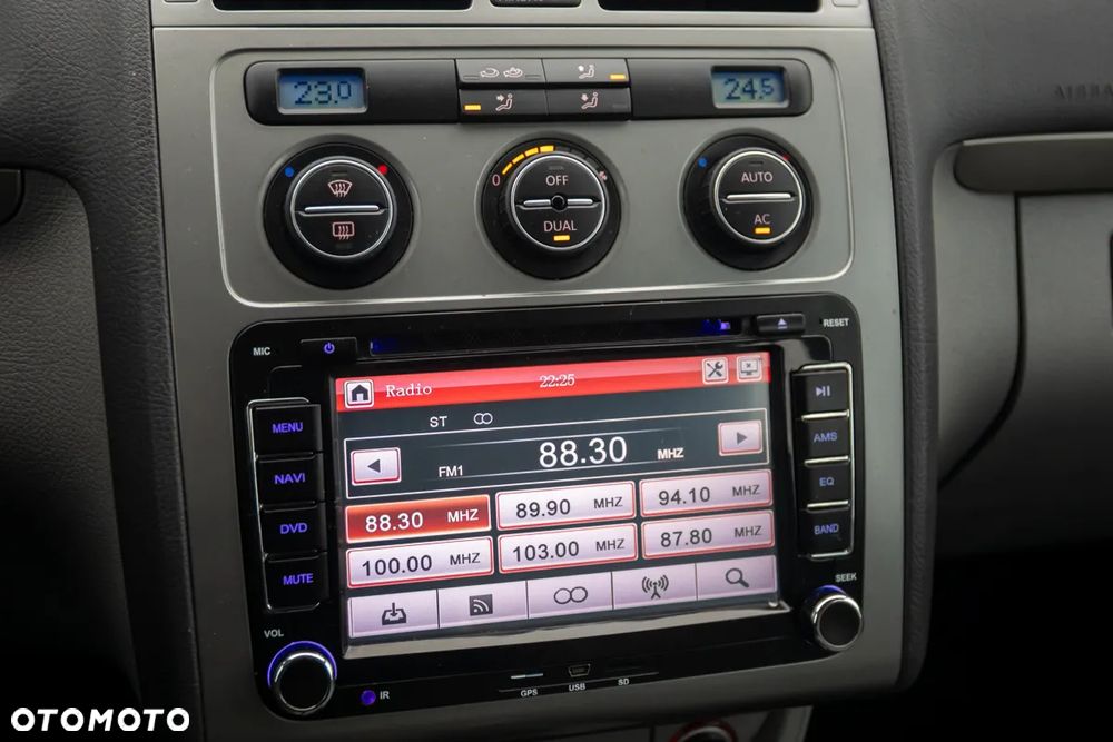 Volkswagen Touran 1.4 TSI Comfortline - 25