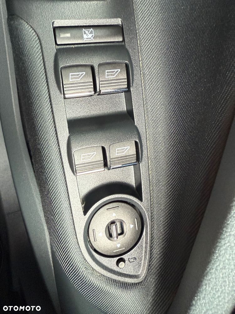 Ford C-MAX 1.6 TDCi Edition - 11