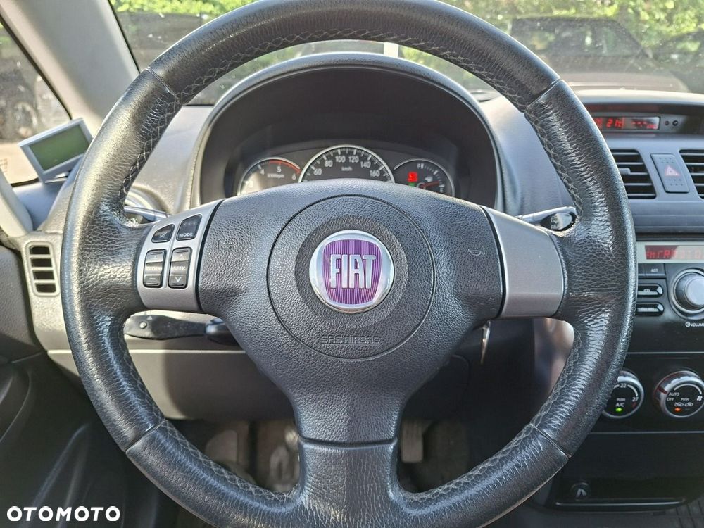 Fiat Sedici 1.9 Multijet 4x4 Dynamic - 16