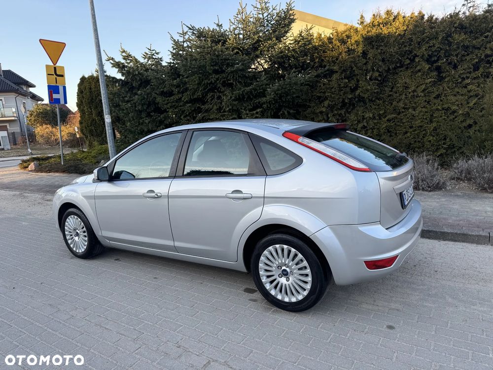 Ford Focus 1.6 16V Style+ - 14