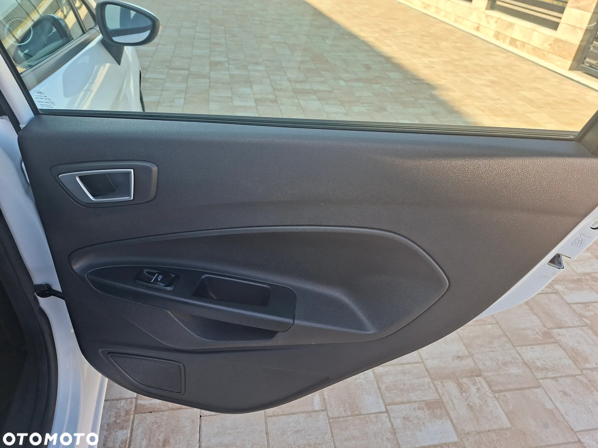 Ford Fiesta 1.0 EcoBoost Champions Edition - 13