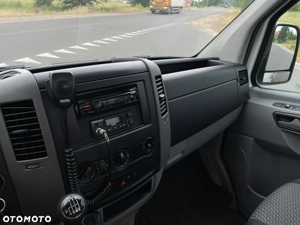 Volkswagen Crafter - 11