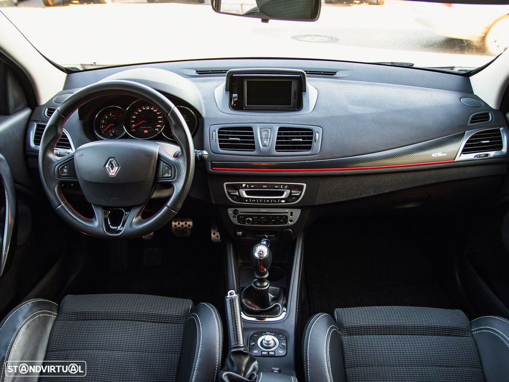 Renault Mégane Sport Tourer 2013 photo 2