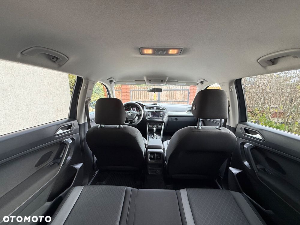 Volkswagen Tiguan - 11