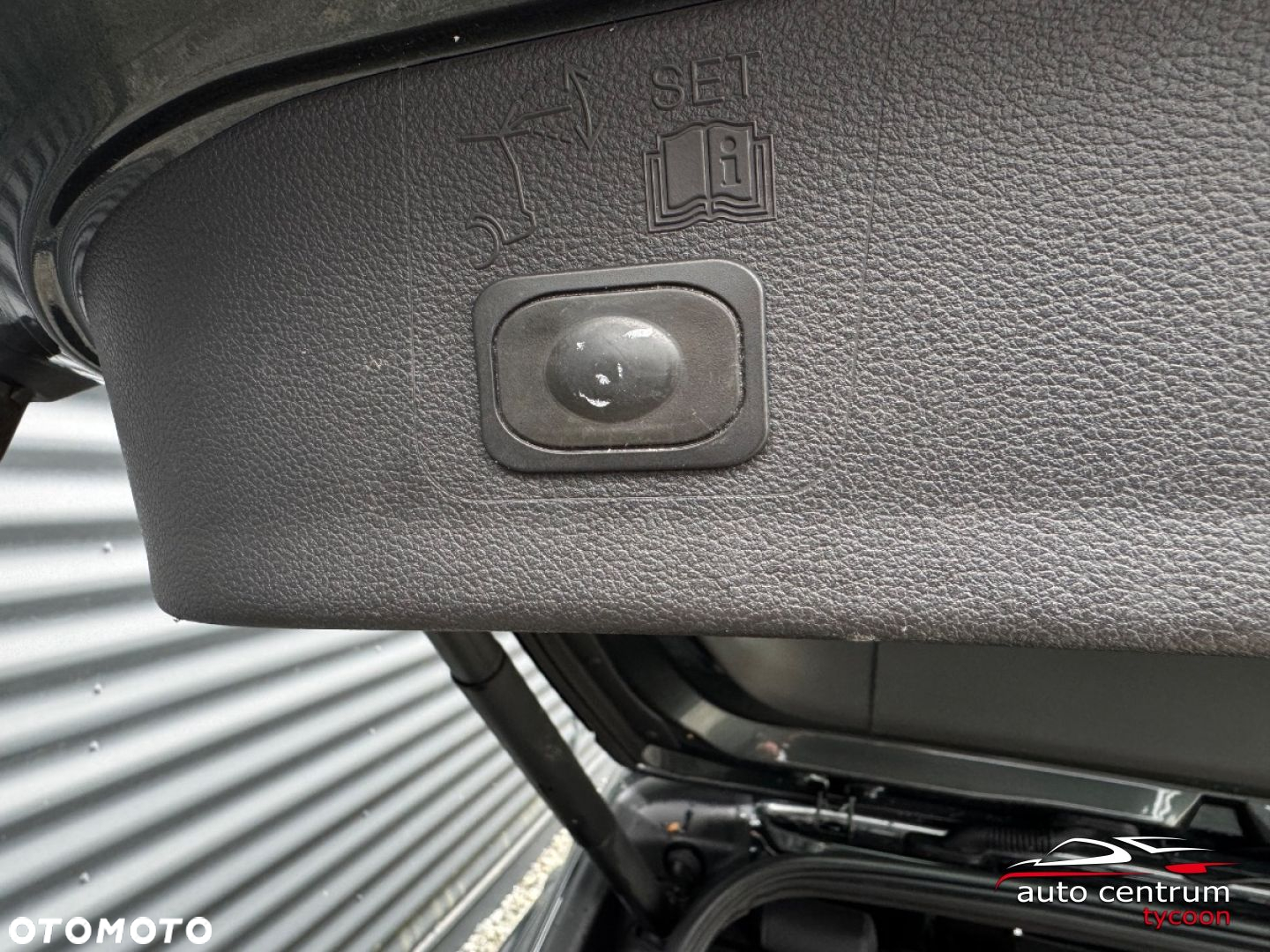 Ford Kuga - 16