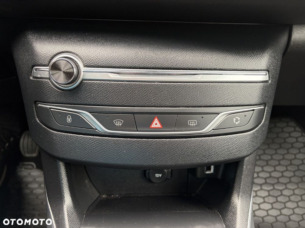 Peugeot 308 - 28