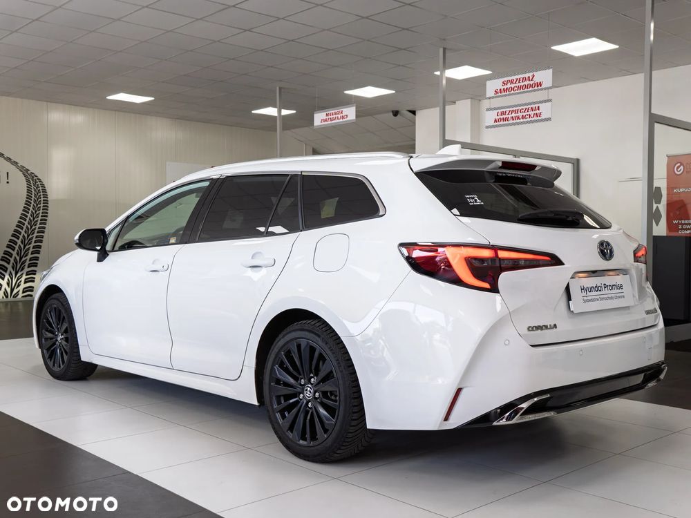 Toyota Corolla 2.0 Hybrid Comfort - 4