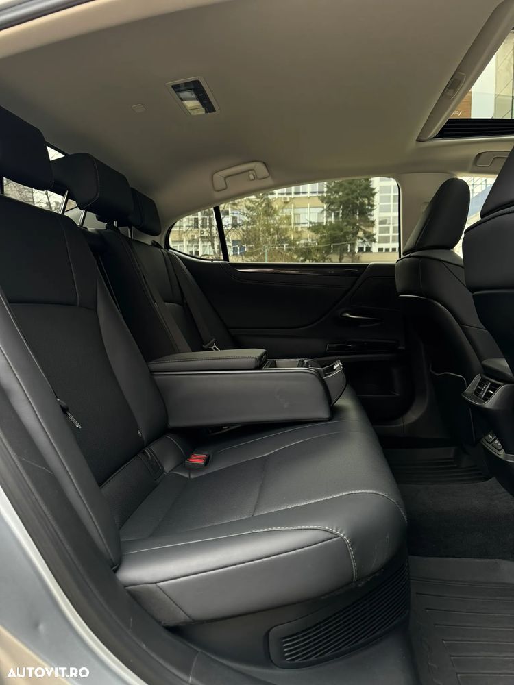 Lexus Seria ES 300h Executive - 15