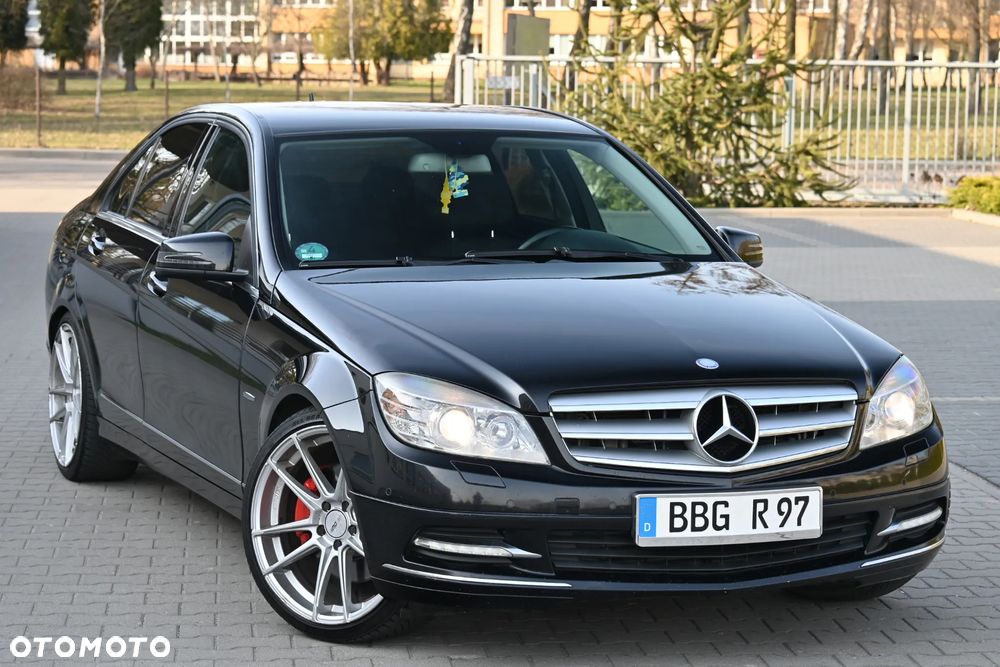 Mercedes-Benz Klasa C 350 CDI DPF 7G-TRONIC BlueEFFICIENCY Avantgarde - 7
