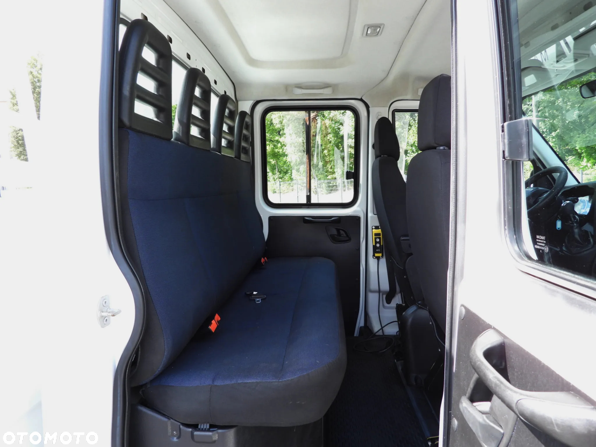 Iveco DAILY 35C16 WYWROTKA PODWÓJNA KABINA DOKA 6 MIEJSC TEMPOMAT NAWIGACJA BLIŹNIACZE KOŁA KLIMATYZACJA 160KM [ 344567 ] - 39