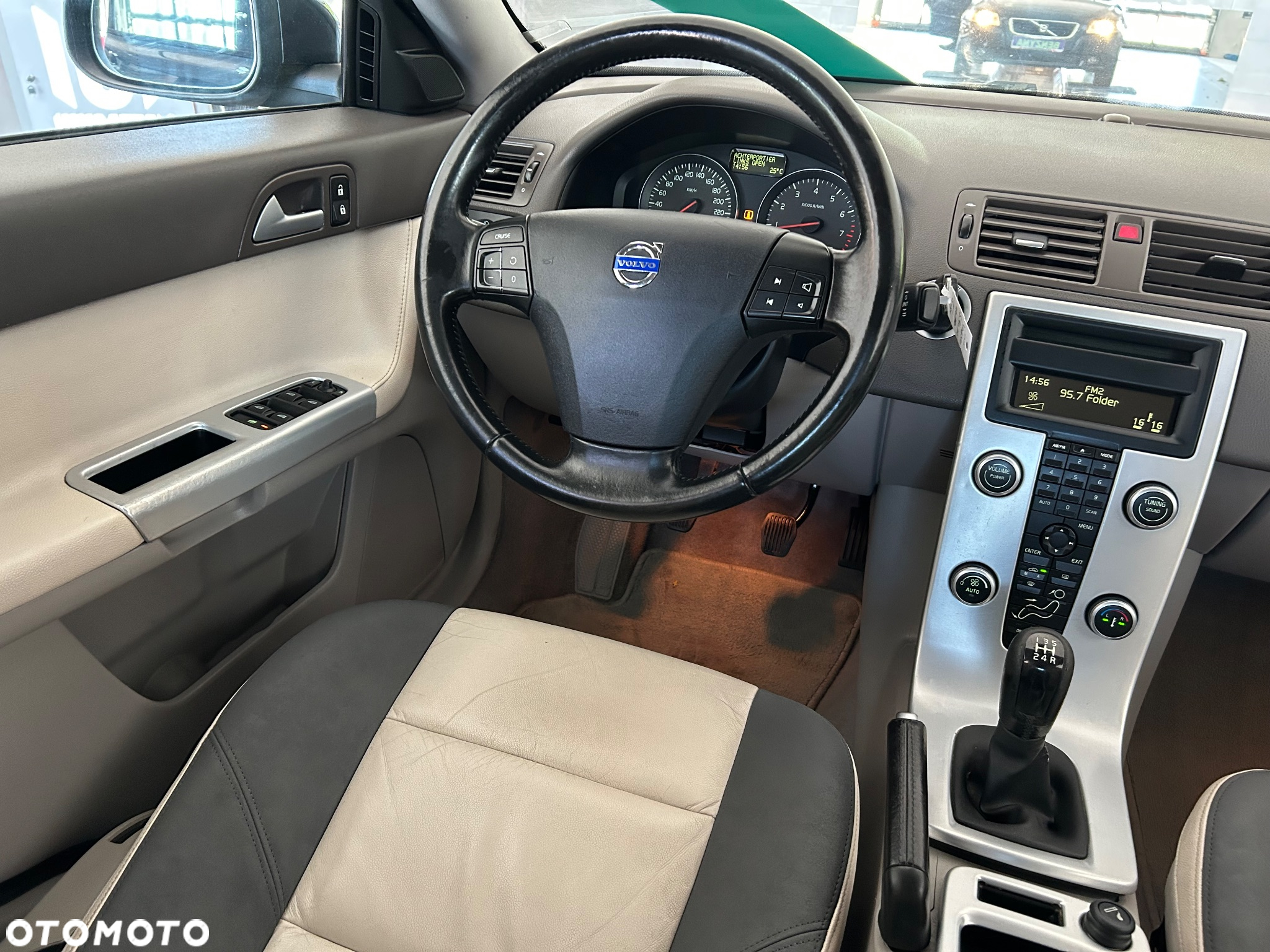 Volvo S40 1.6 Momentum - 20