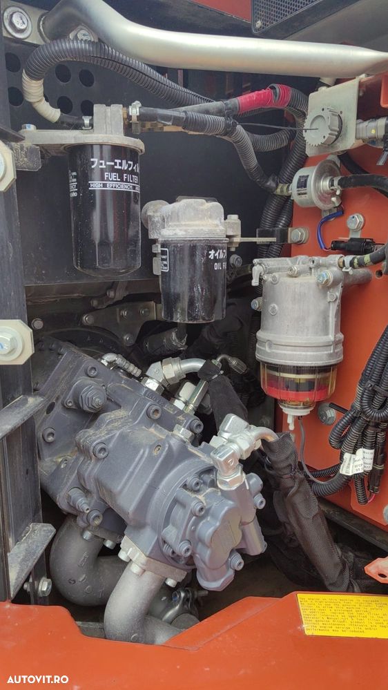 Hitachi ZX85, 2023, 2.314h, MASA OPERATIONALA 9,3tone, senile cauciuc pad, CUPLA RAPIDA HIDRAULICA si 3 cupe NOI, latime 2,2m, ad sapare 5m, inst picon pe brate, Aer cond, camera spate, posibil leasing 4 ani, CA NOU-PROMOTIE 63900 EUR+tva - 30
