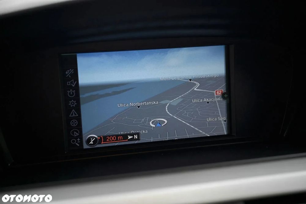 BMW Seria 3 318d DPF Touring Edition Sport - 33
