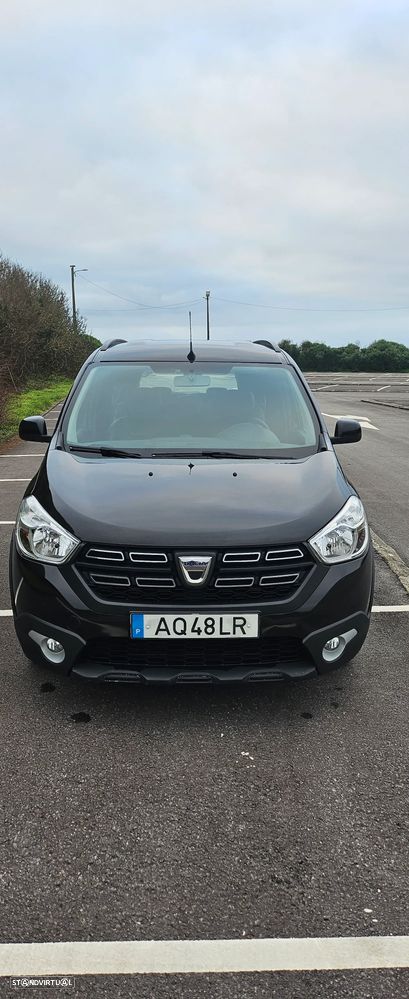 Dacia Lodgy 1.5 Blue dCi Stepway 7L - 2
