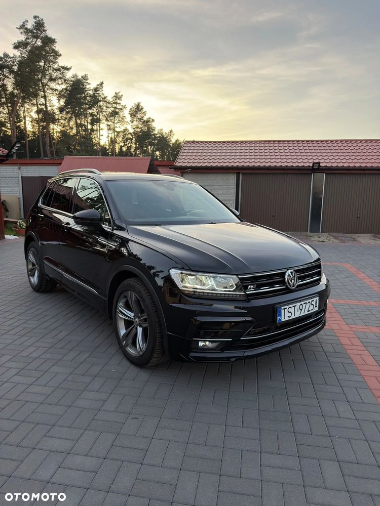 Volkswagen Tiguan - 1