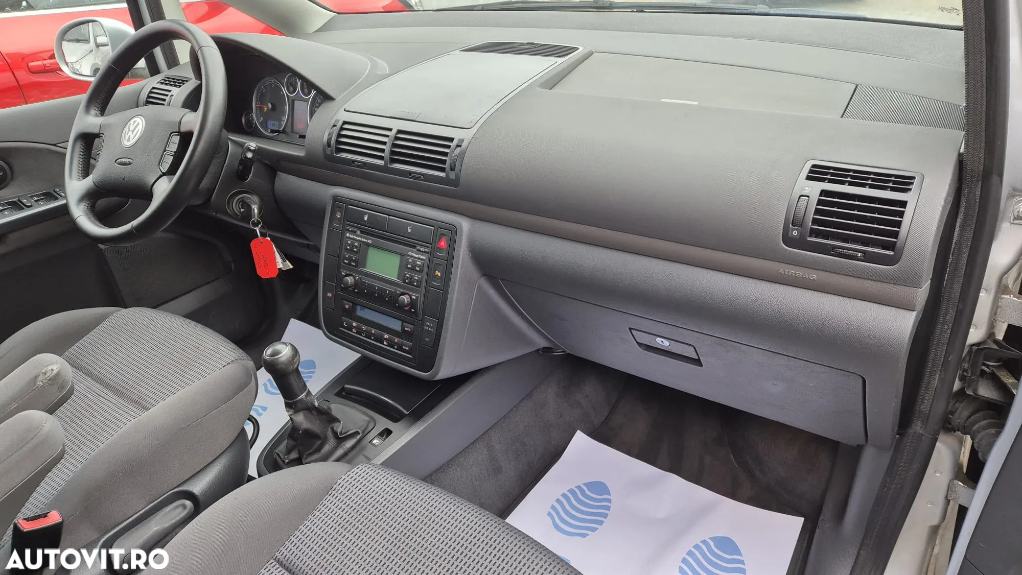 Volkswagen Sharan 1.9 TDI Comfortline Family - 10