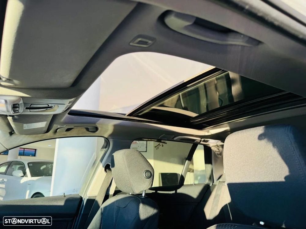 BMW 320 d Sport Line - 19