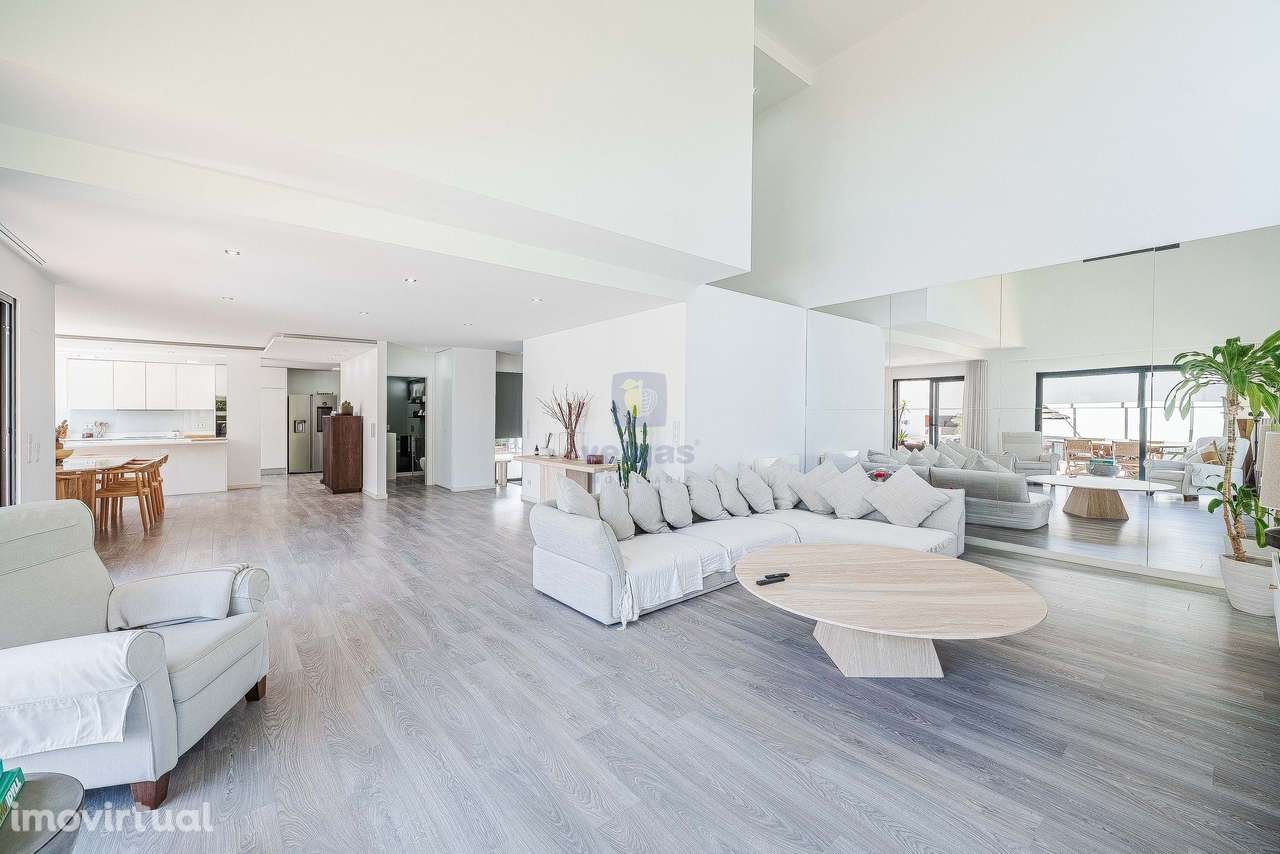 Moradia Isolada em Condominio - Grande imagem: 2/60