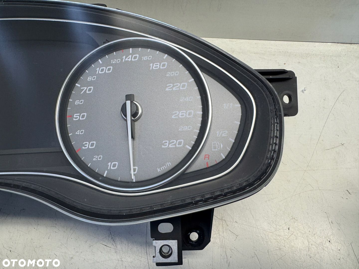 AUDI S7 LICZNIK ZEGARY 4G8920934A - 4