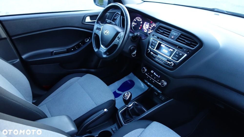 Hyundai i20 1.4 Comfort - 31