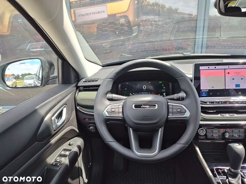 Jeep Compass - 16