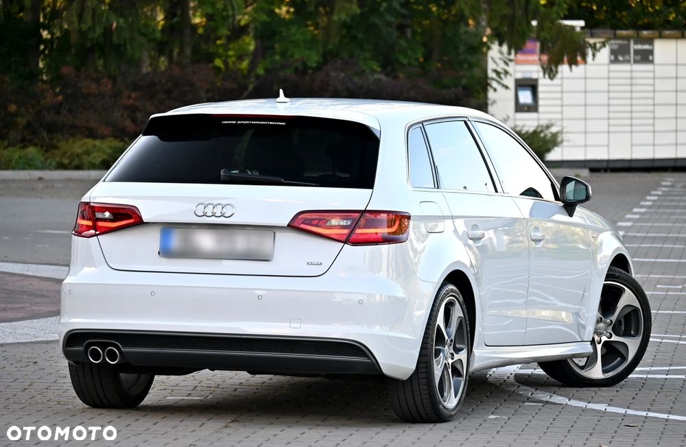 Audi A3 Sportback 2.0 TDI (clean diesel) quattro S tronic S line Sportpaket - 17