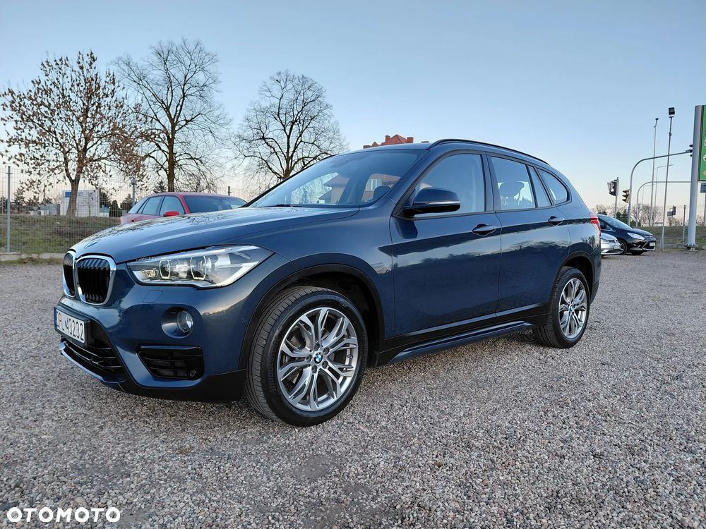 BMW X1 sDrive18i Sport Line - 16