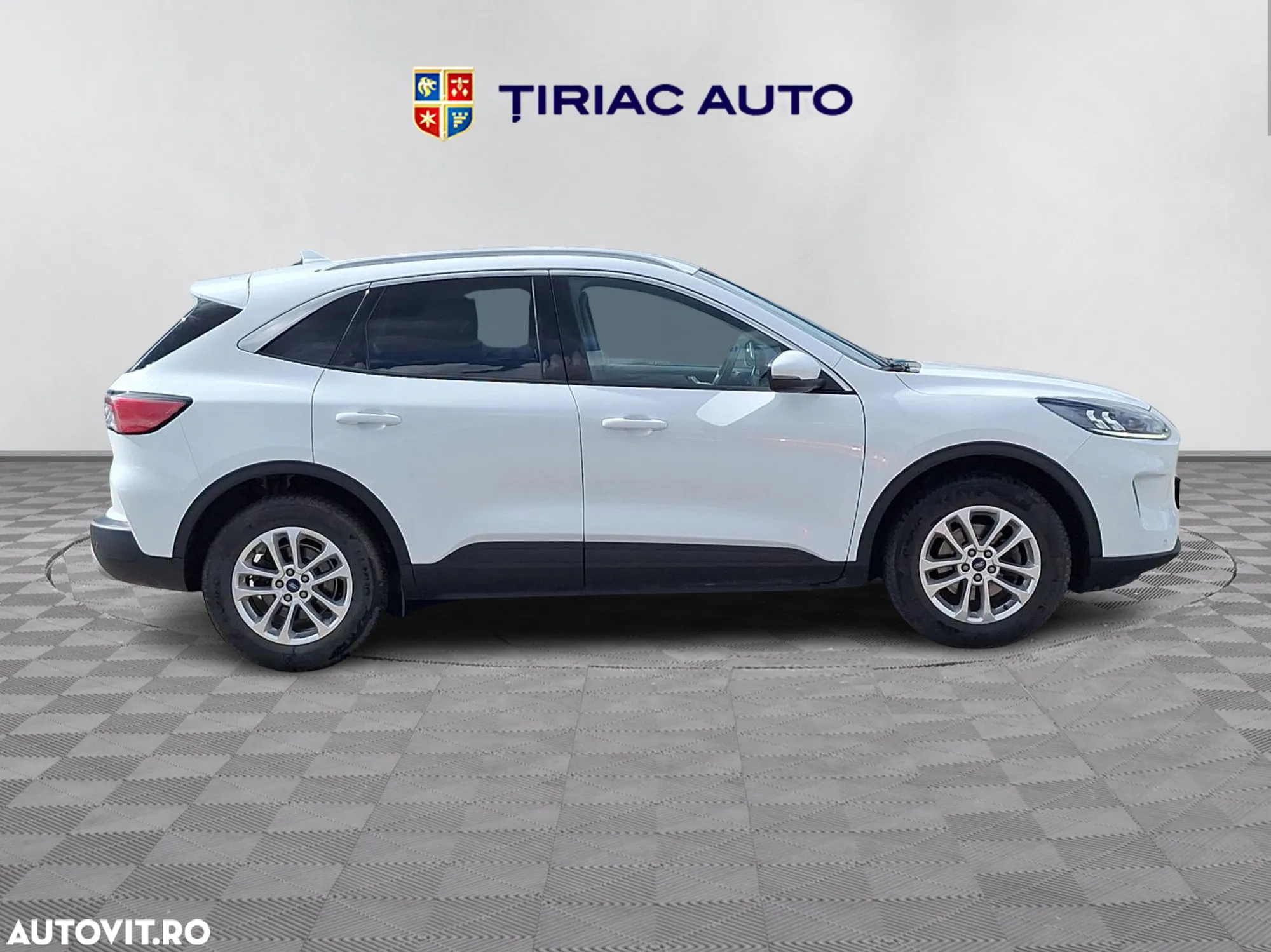 Ford Kuga - 7
