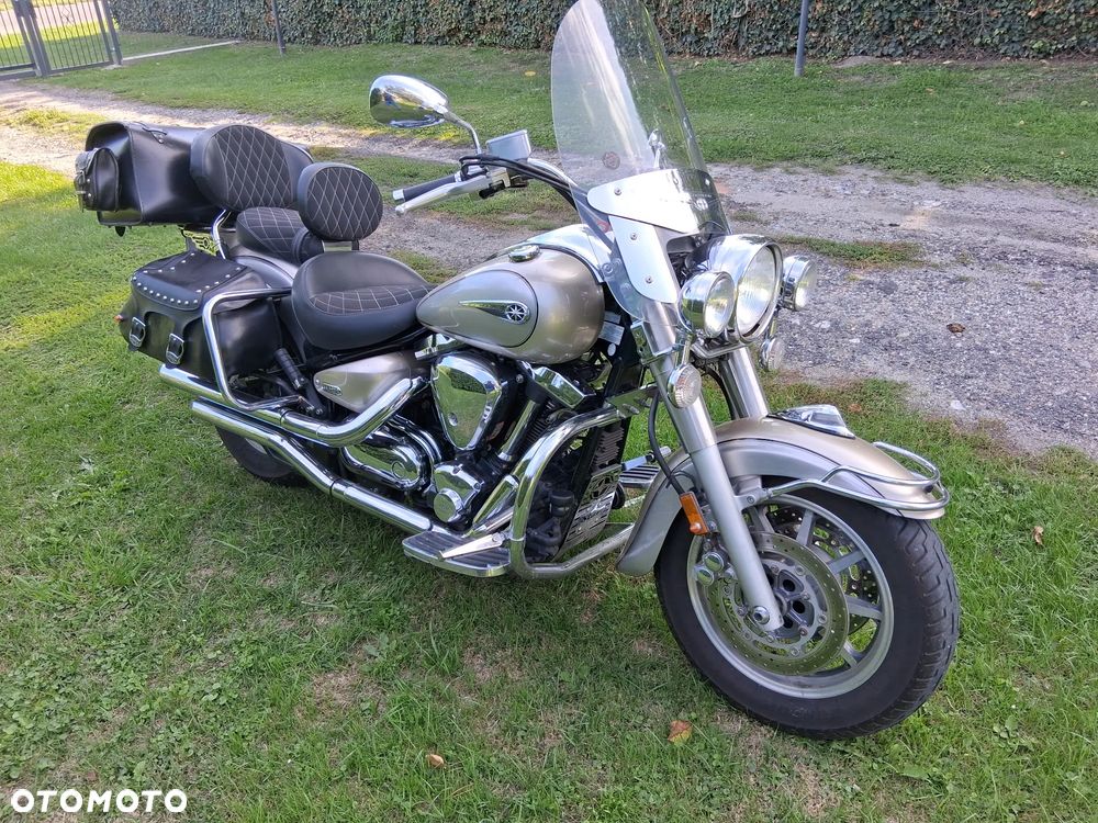 Yamaha Road Star - 8