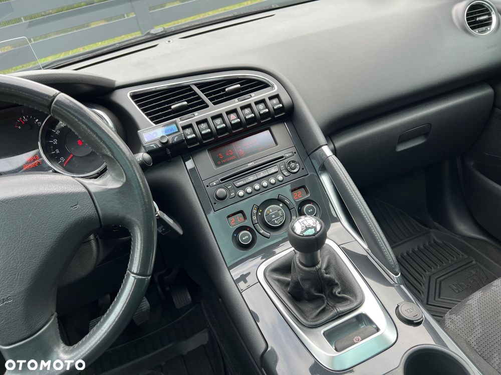 Peugeot 3008 1.6 Premium - 25
