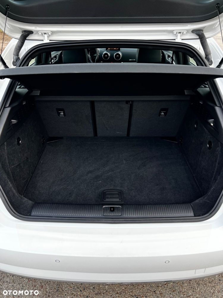 Audi A3 Sportback - 33