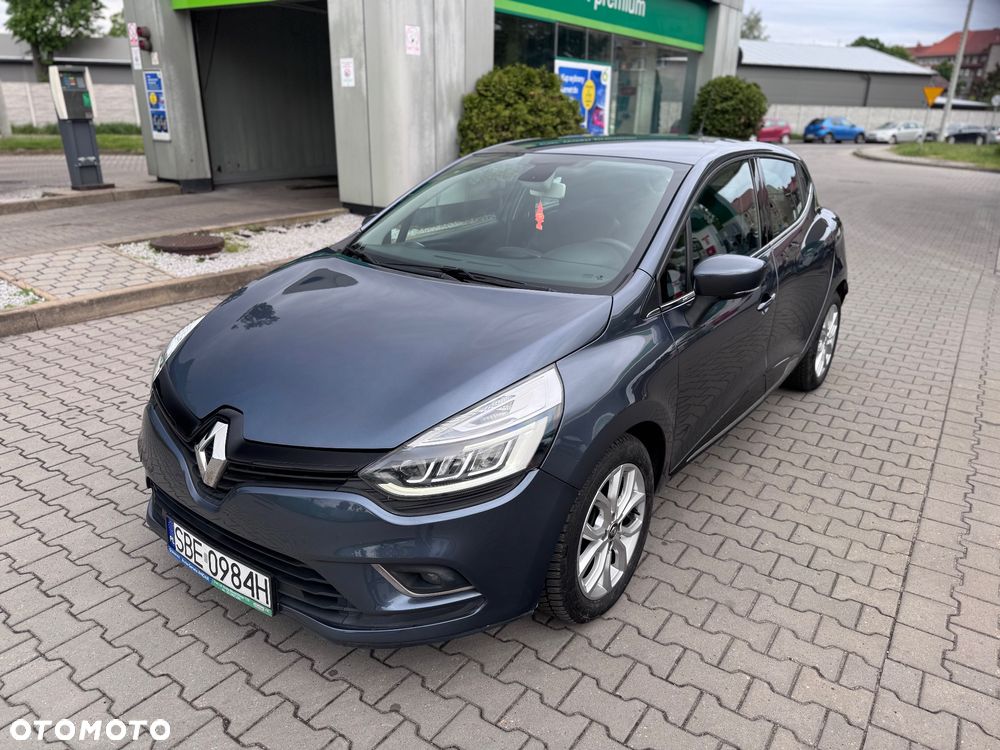 Renault Clio - 21