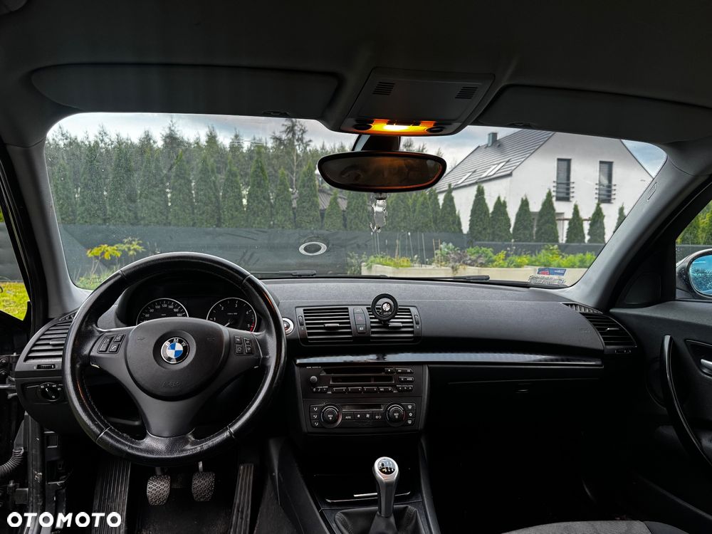 BMW Seria 1 118d - 4
