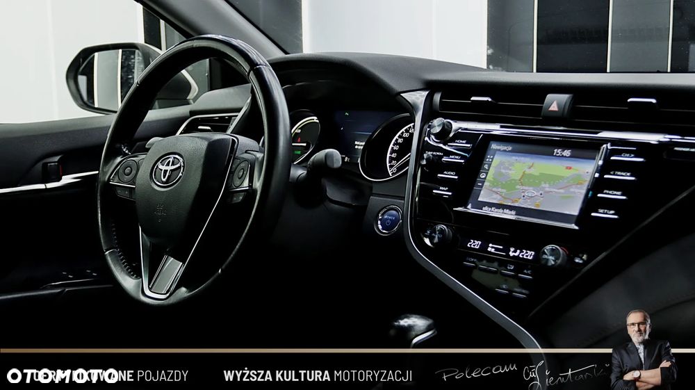 Toyota Camry - 20
