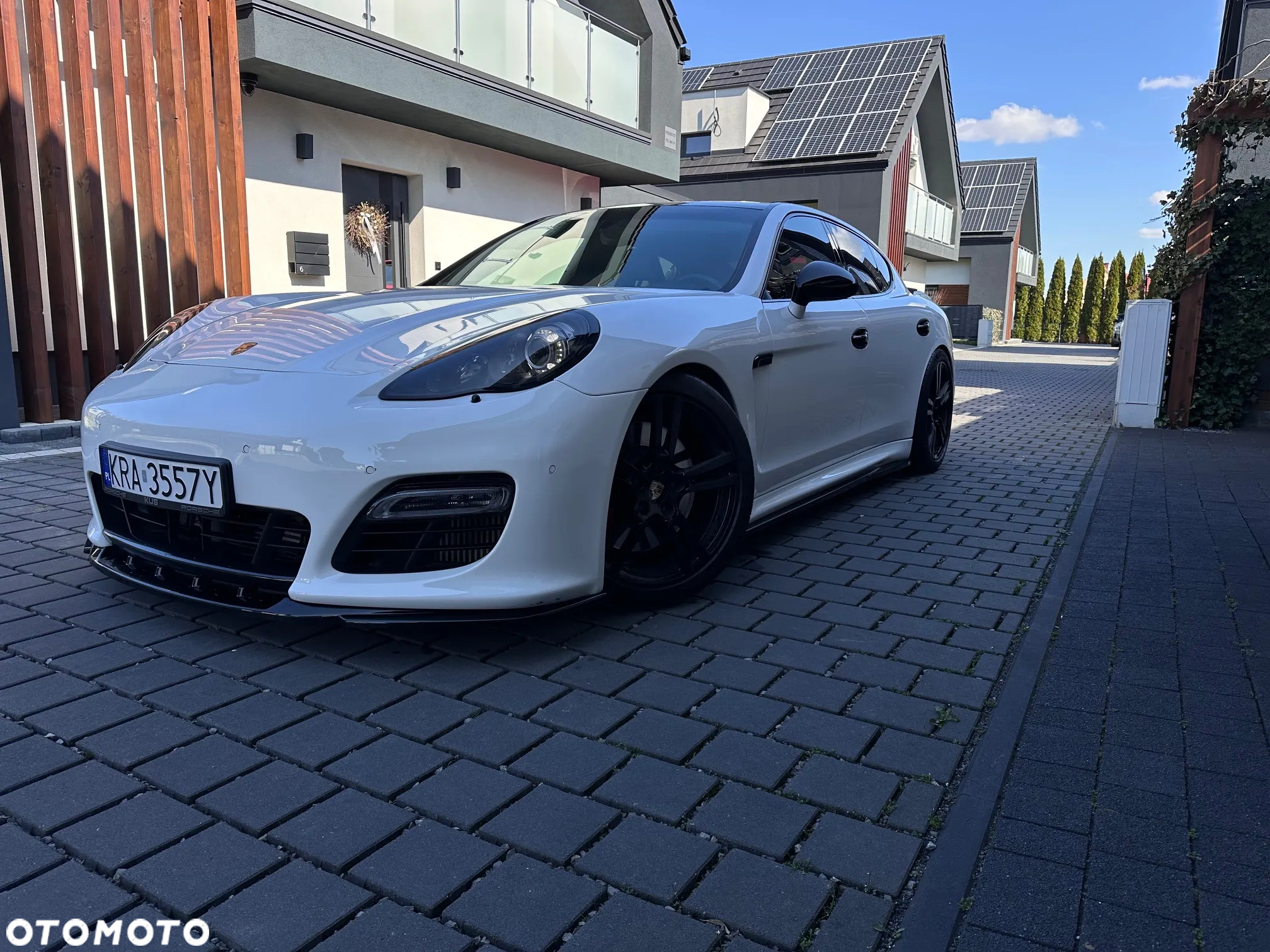 Porsche Panamera Turbo - 30