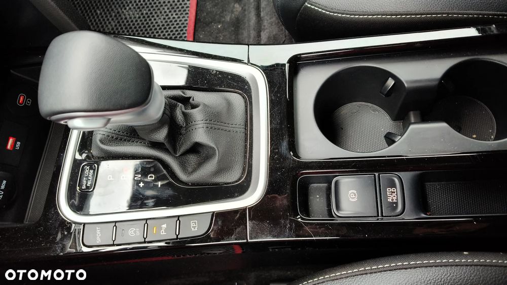 Kia Ceed 1.5 T-GDI Tribute DCT - 17