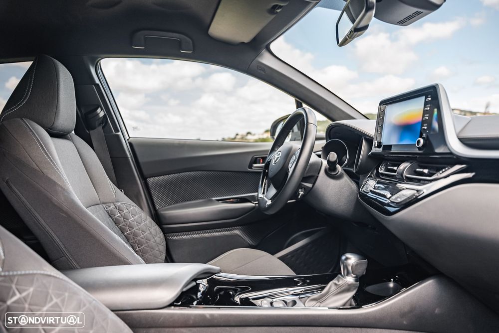 Toyota C-HR 1.8 Hybrid Square Collection - 23