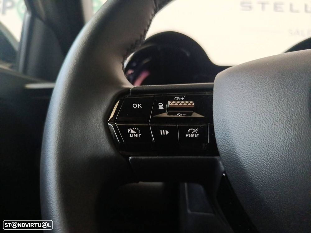 Alfa Romeo Junior 1.2 Speciale eDCT6 - 17