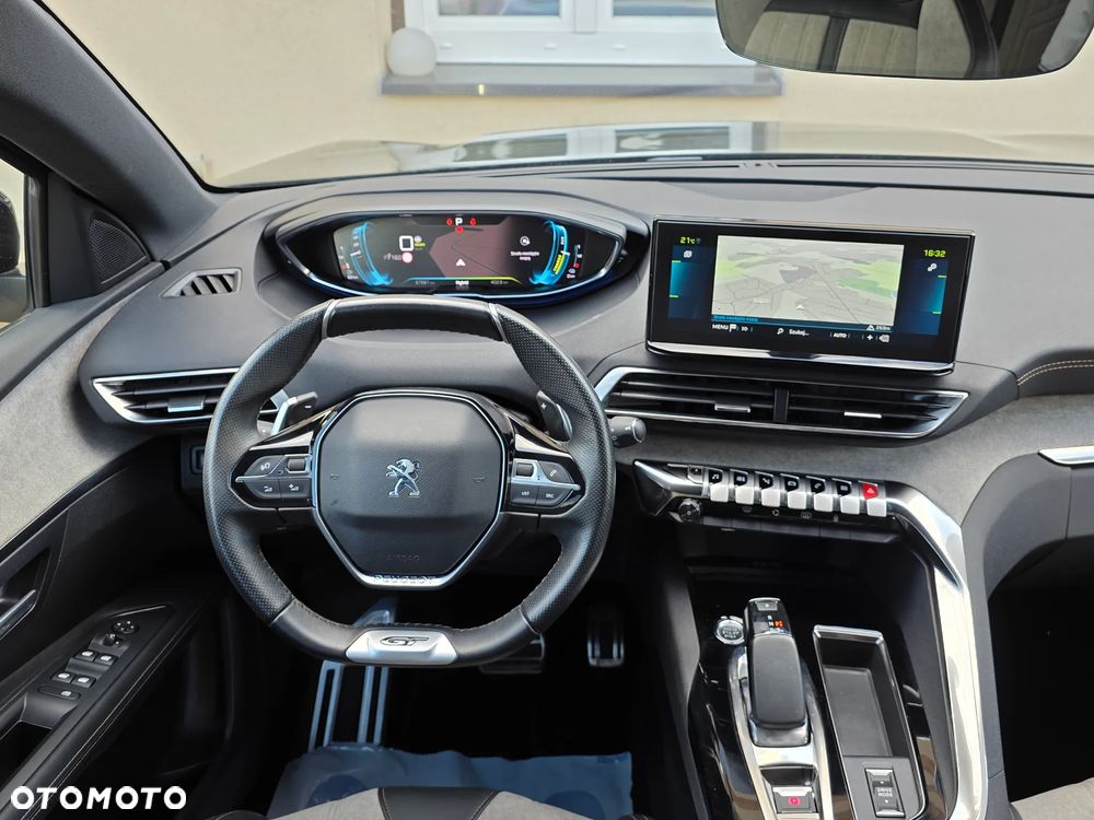 Peugeot 3008 1.6 PureTech HYbrid GT S&S EAT8 - 26