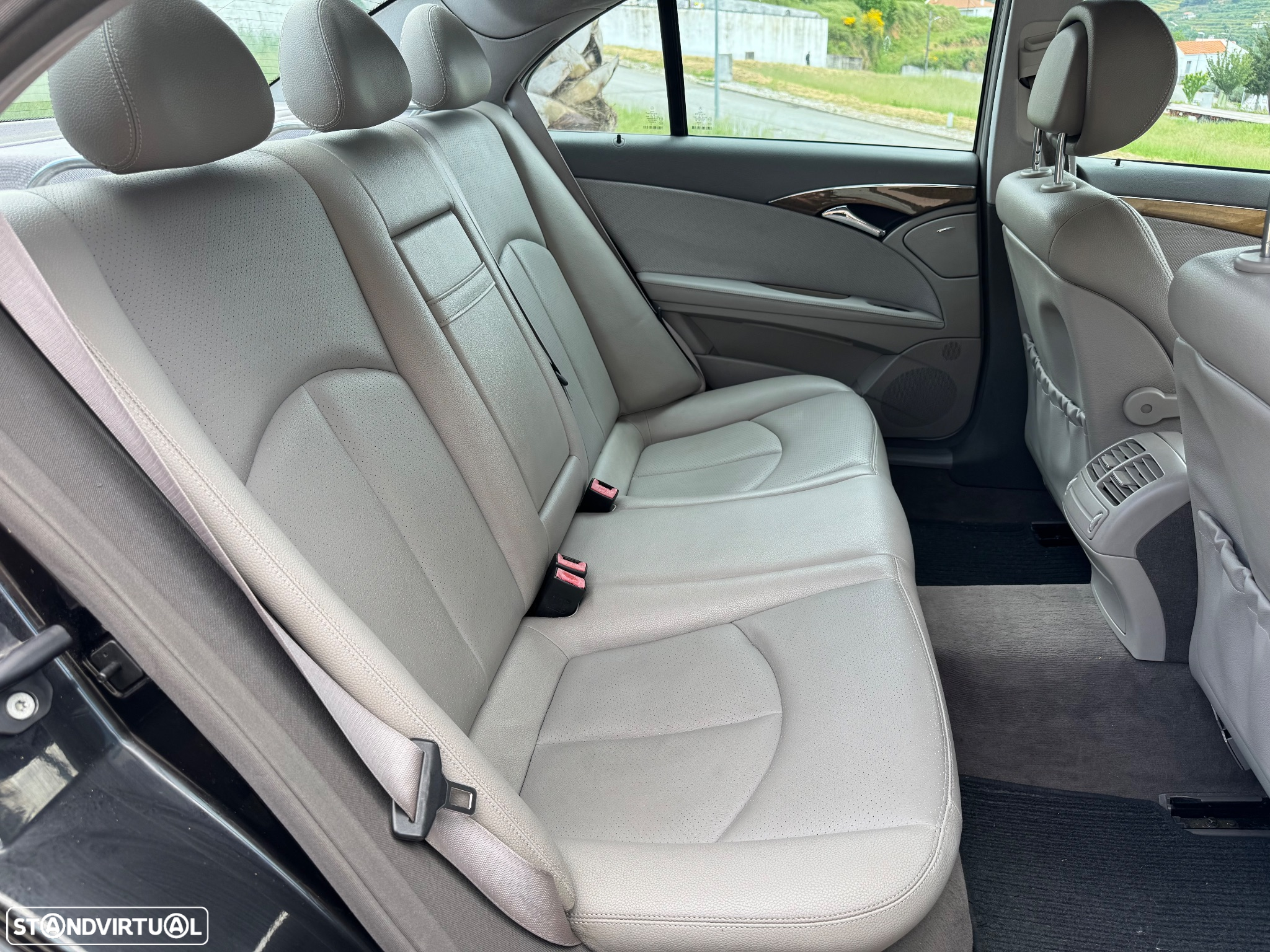 Mercedes-Benz E 220 CDi Avantgarde - 8