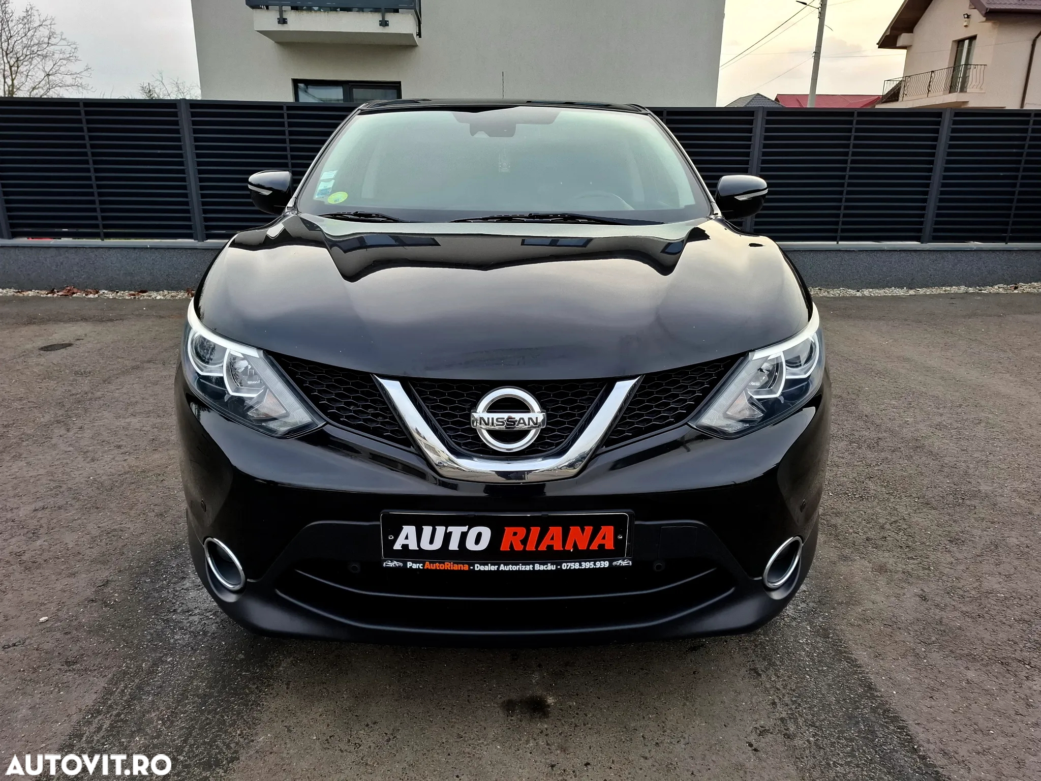 Nissan Qashqai 1.6 DCI N-Connecta - 11
