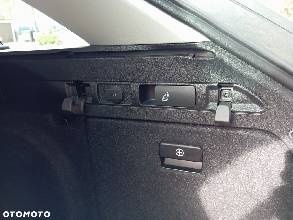 Skoda Superb 2.0 TDI SCR Style DSG - 31