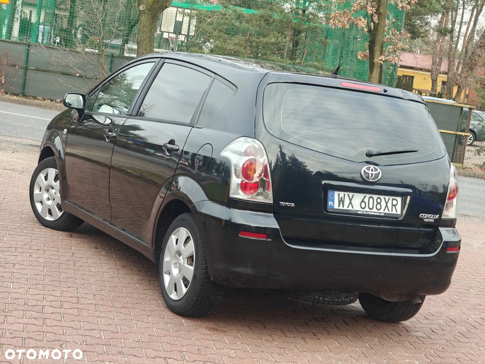 Toyota Corolla Verso 1.8 Luna - 16